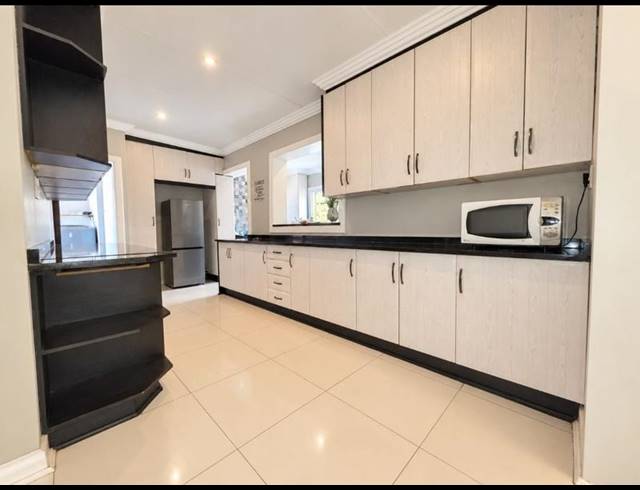 4 BEDROOM HOUSE FOR SALE IN BRACKENDOWNS